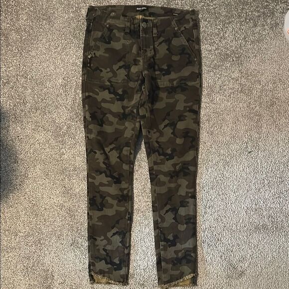 Dear John JoyRich Comfort Skinny Olive Camouflage Jeans. Size 26 - Picture 1 of 10